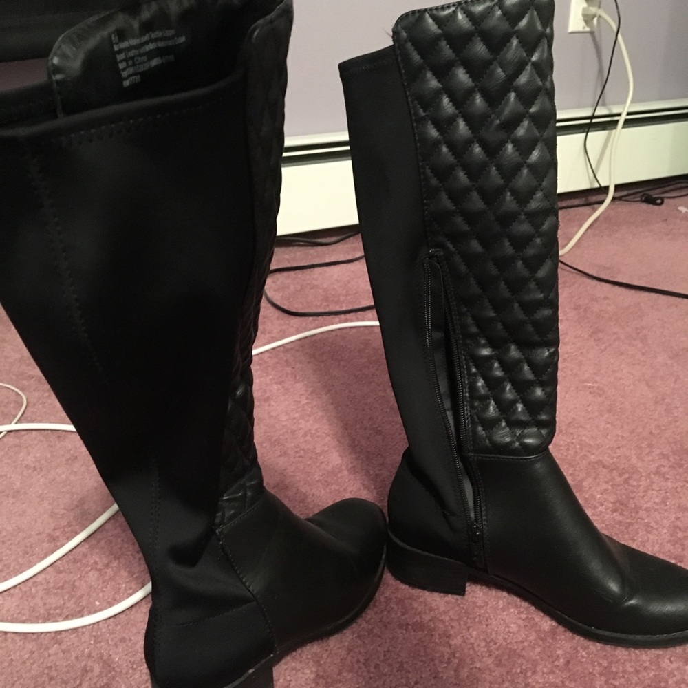 Black boots